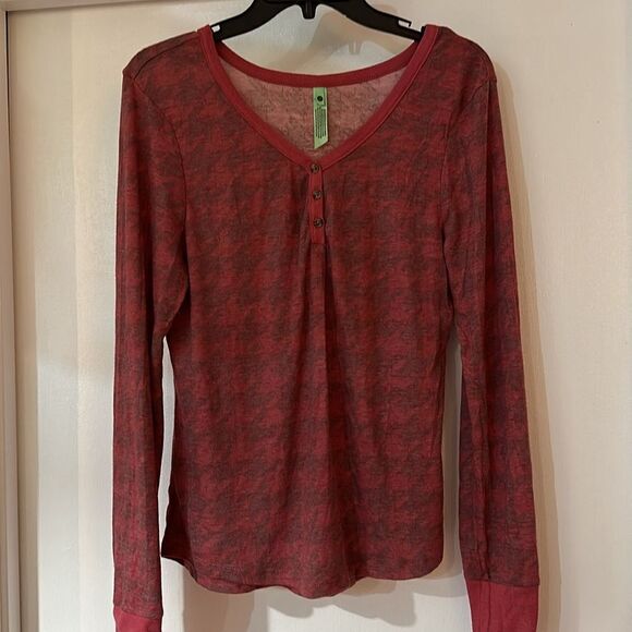 Women's Pink Sleepwear Set - Picture 3 of 5